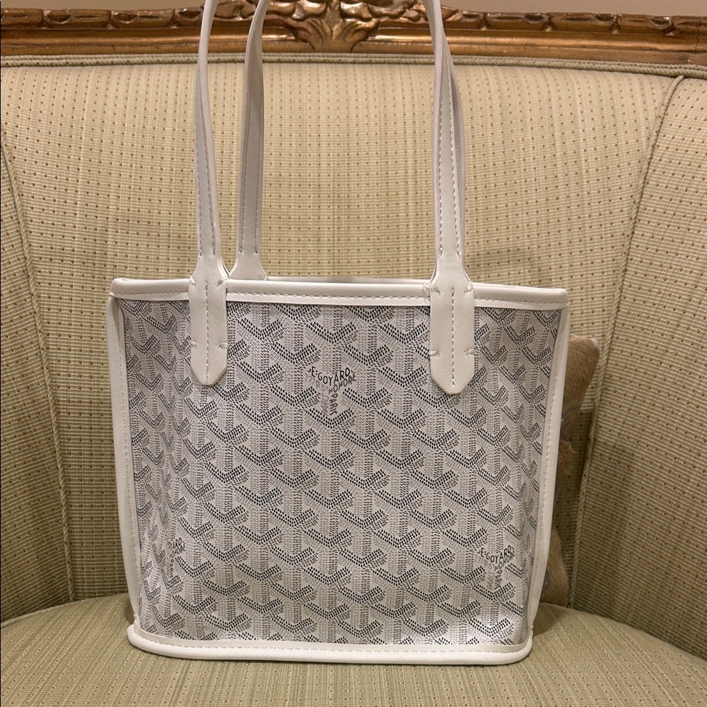 Stylish White Mini Tote Bag